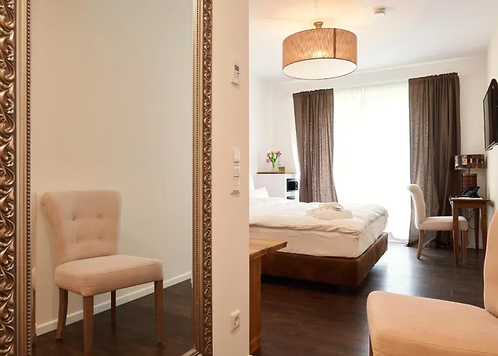 Boutique - Marienburg Monheim * Monheim am Rhein